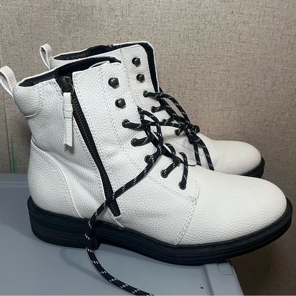 BareTraps Ivory Combat Boots with Black Accents - Picture 5 of 11